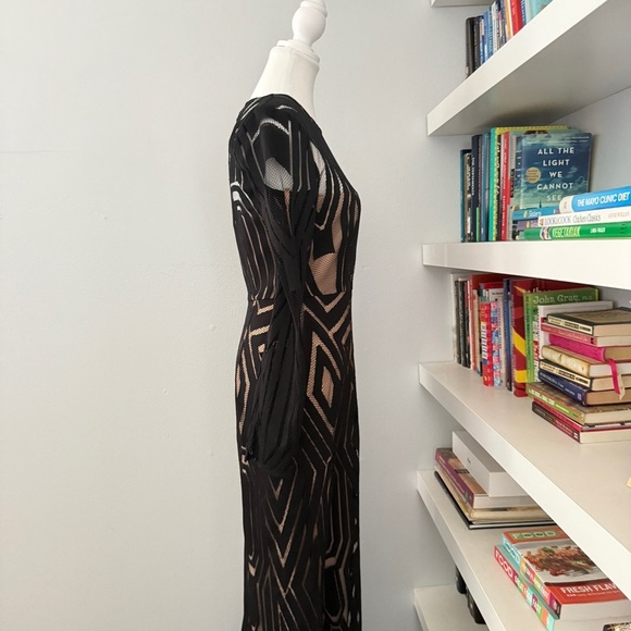 BCBGMAXAZRIA Chakra long sleeve gown sz 4 - Picture 10 of 16